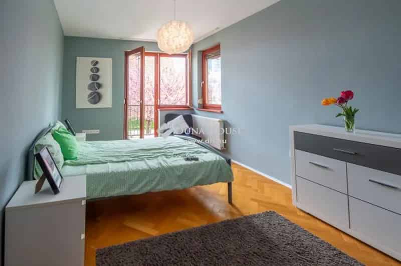 Zsambéki Luxusház Elado Panoramával Medencével