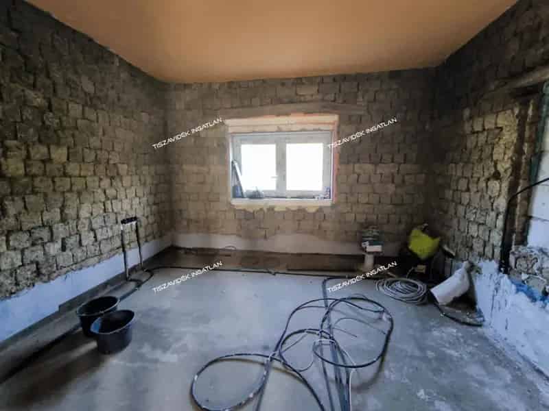 1087m2-es Telek 67m2-es Vályogház Szolnok Közelében Felújítva