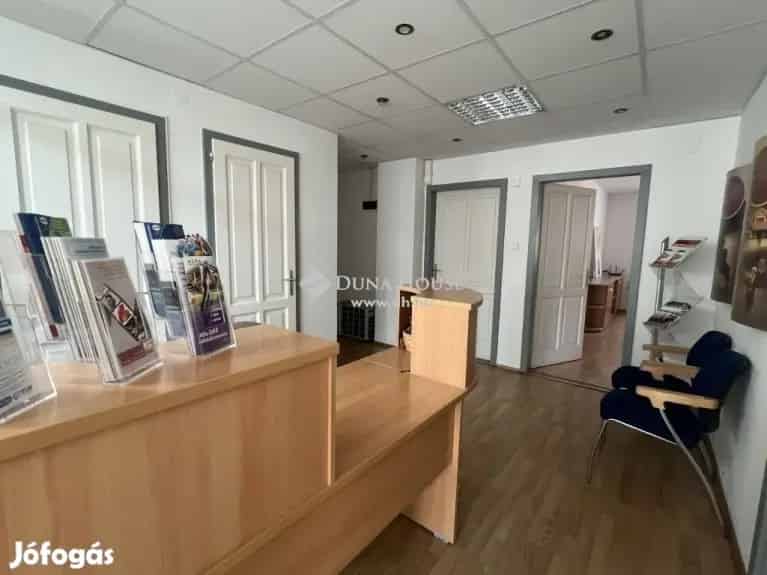 Eladó irodaépület Pécs belvárosában 435m2 9 albetéttel