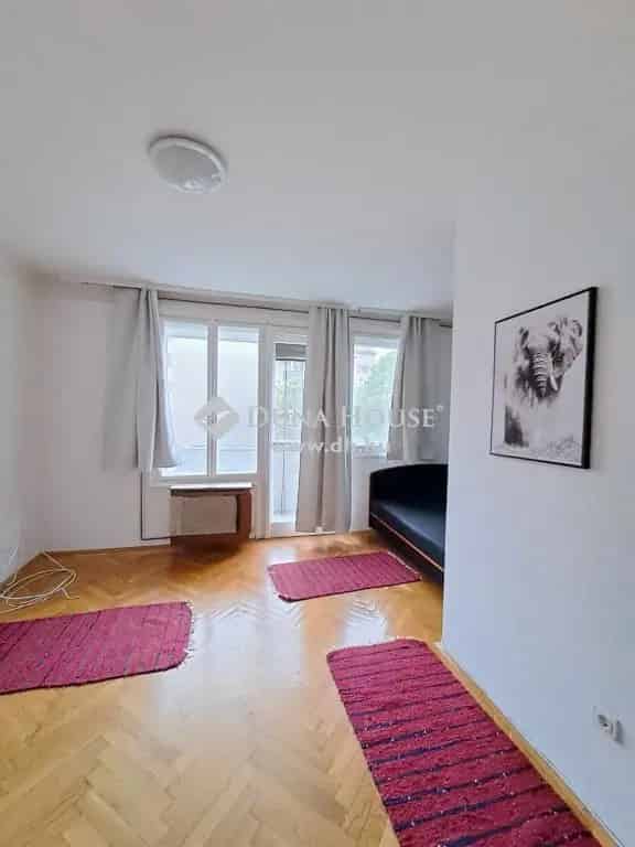 Pécs Páfrány utca 1 5 szobás bútorozott lakás kiadó