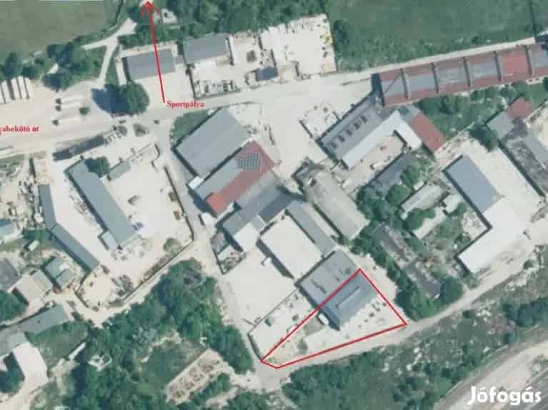 Várpalota 450 m2-es Raktár Műhely Kiadó