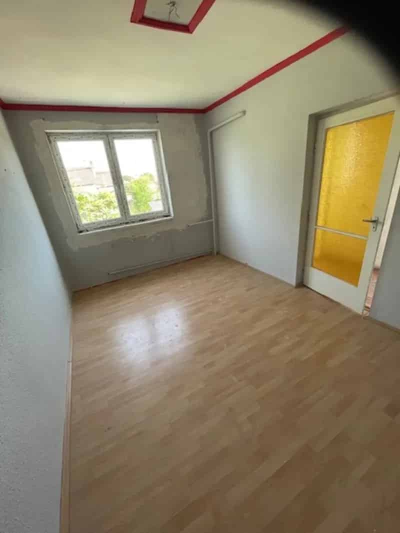 Mezőcsáti 2 szintes családi ház eladó
