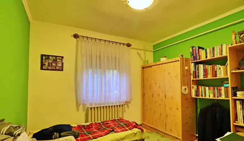 Békéscsaba 2 és félszobás házrész eladó