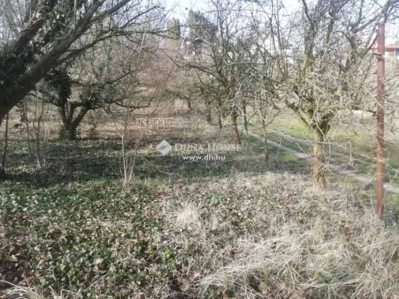 Malomvölgyi tó közeli 1240m2-es zártkerti telek eladó