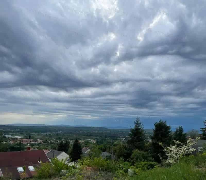 Eladó építési telek Szada panorámás kilátással