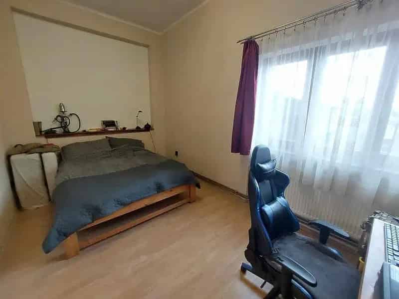125m2 4 szobás felújított ikerház Újpest közelében