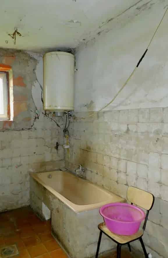 Felújítandó ház Kápolnásnyéken 115 m2 1180 m2 telekkel