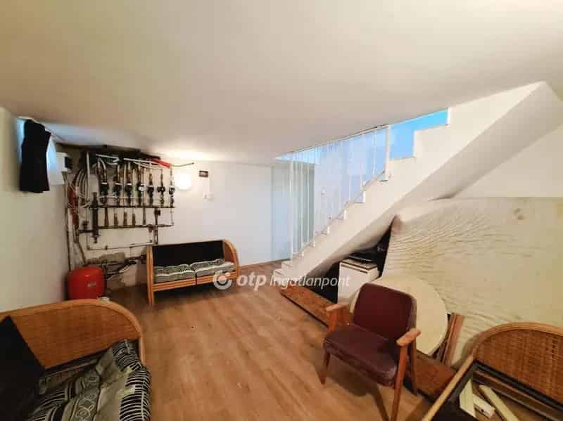 Sóstóhegy Modern Otthon Eladó Nagy Telken