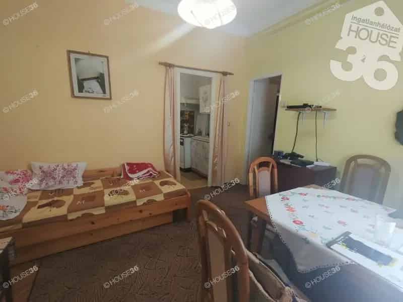 Kerekegyháza 74m2-es ház 1030m2 telekkel eladó