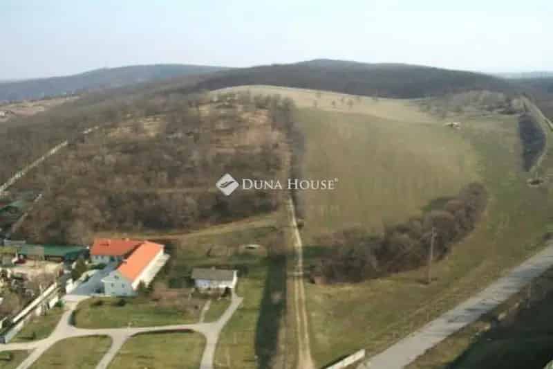 Törökbálint 160 ezer nm-es fejlesztési terület eladó