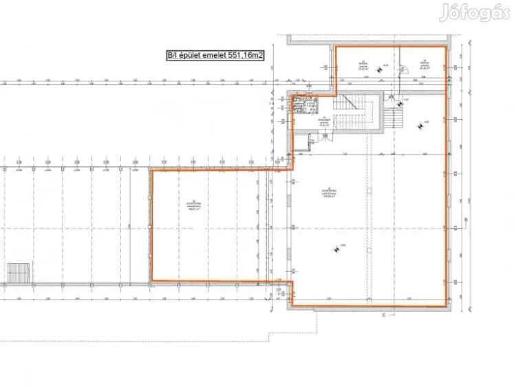 Szarvas Szabadság út 1070 m2-es üzlethelyiség eladó