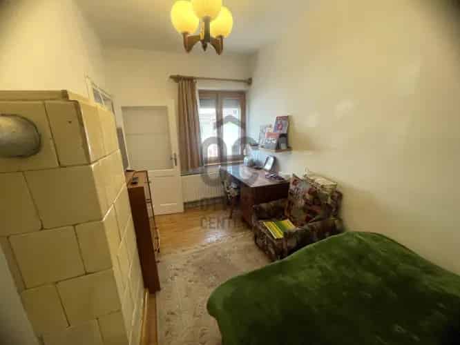 Bakonybéli családi ház eladó - 3 szoba, nagy telek