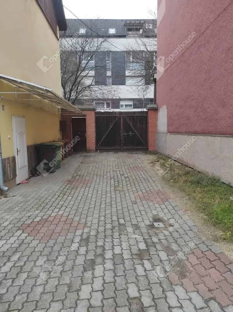 Eladó garázs Szeged Alsóvárosban 14 nm