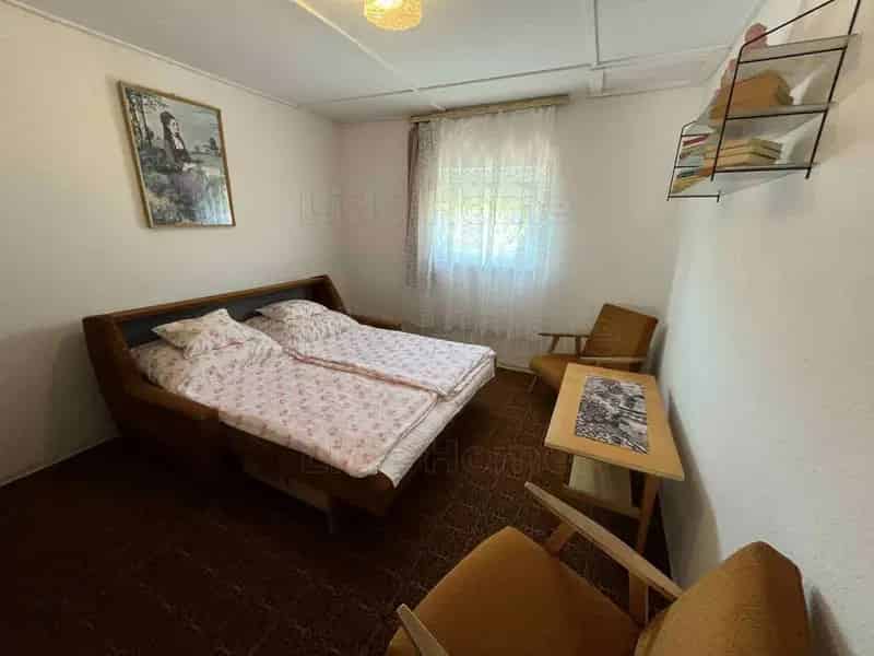 Balatonkeresztur 4 Lakoegyseges Nyaralo Elado