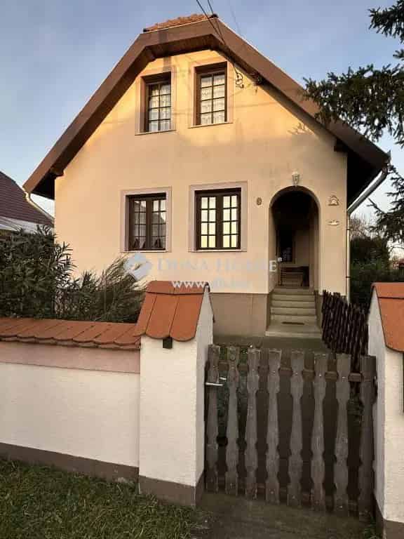 Ercsi családi ház eladó 121nm 996nm telekkel