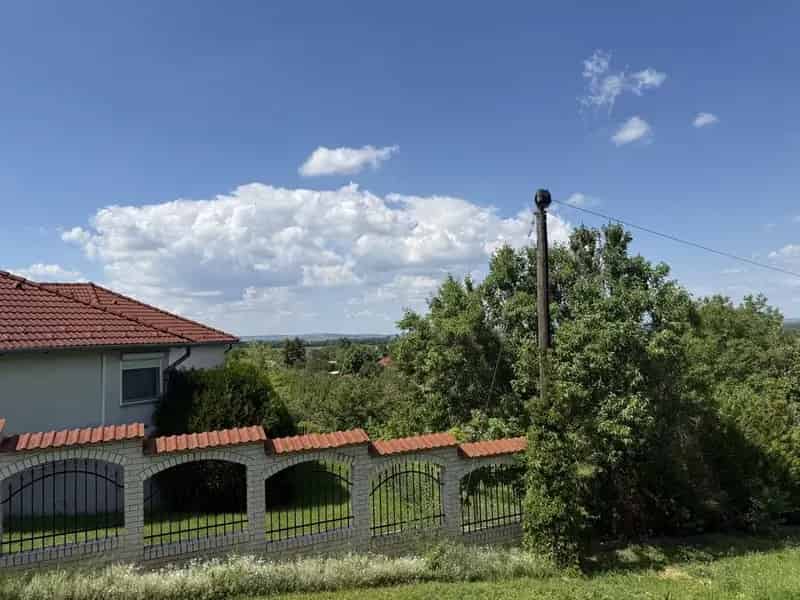 Úrhida Telek Eladó 1078 m² Panoráma