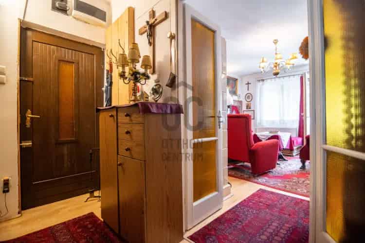Budapest XI kerulet Kelenfold Garzonlakas Elado