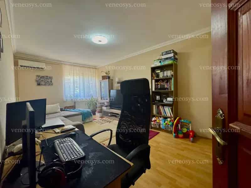 2 szoba Debrecen Böszörményi út - Felújított lakás eladó