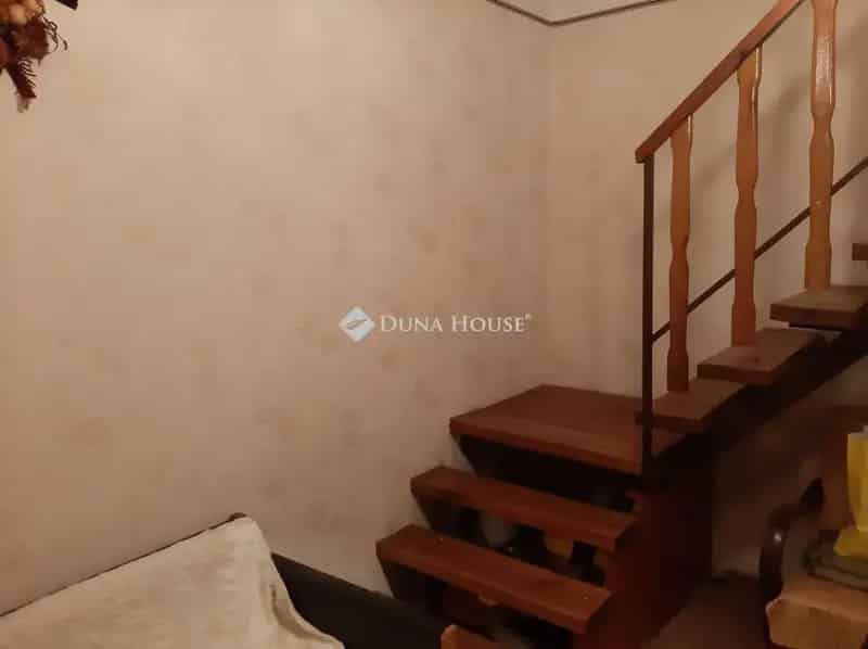 Jászapáti panorámás családi ikerház fél, fürdő és horgásztó közelében