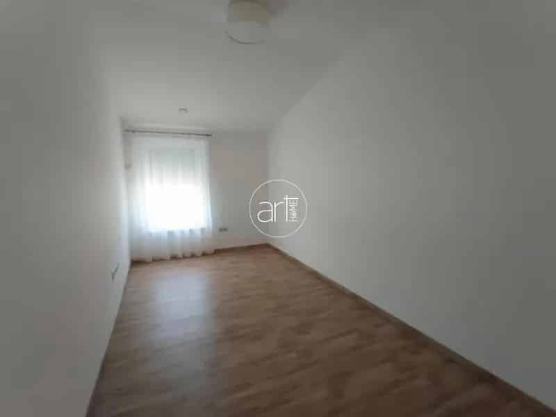 Újszegedi ikerház eladó - 3 hálószoba, modern felszereltség