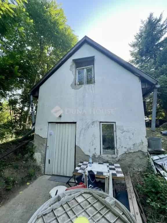 2 szintes présház Dombóvár Szőlőhegyen eladó
