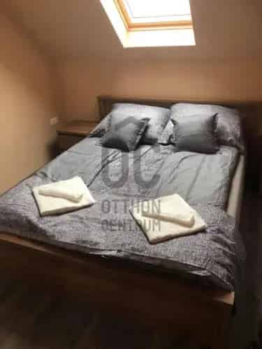 Becsehelyi eladó kereskedelmi ingatlan 322 m2