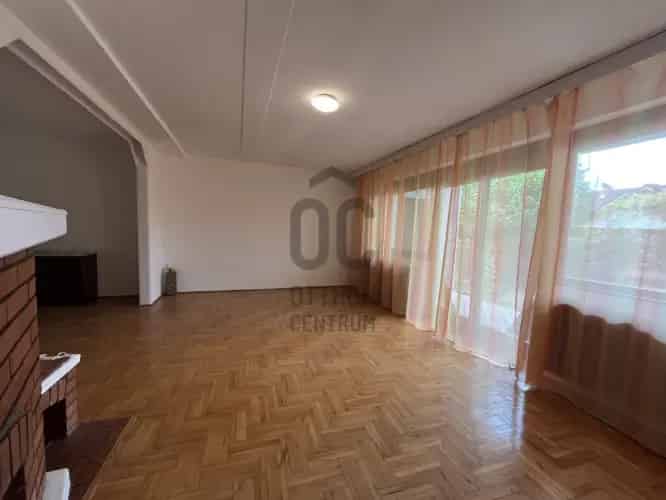 Debrecen Akadémiakert Sorház Kiadó 4 szoba Garázzsal