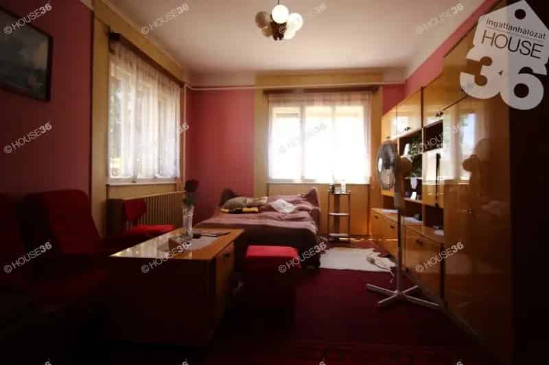 Tázlár - 130 m2-es 4 szobás családi ház eladó