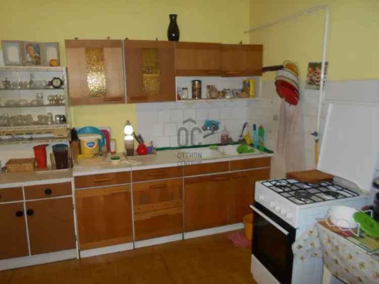 Tiszabezdéd családi ház eladó - 1293 nm-es telek