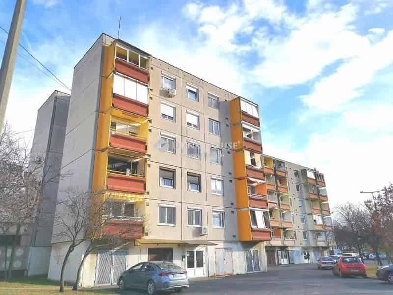 Dorogi 3 szobás lakás eladó - részben felújított, erkélyes