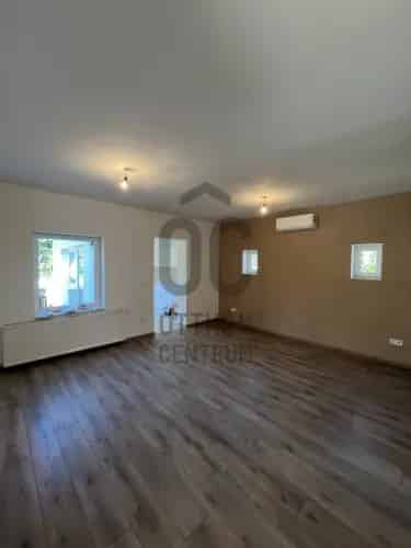 Budakalászi eladó családi ház, H503473