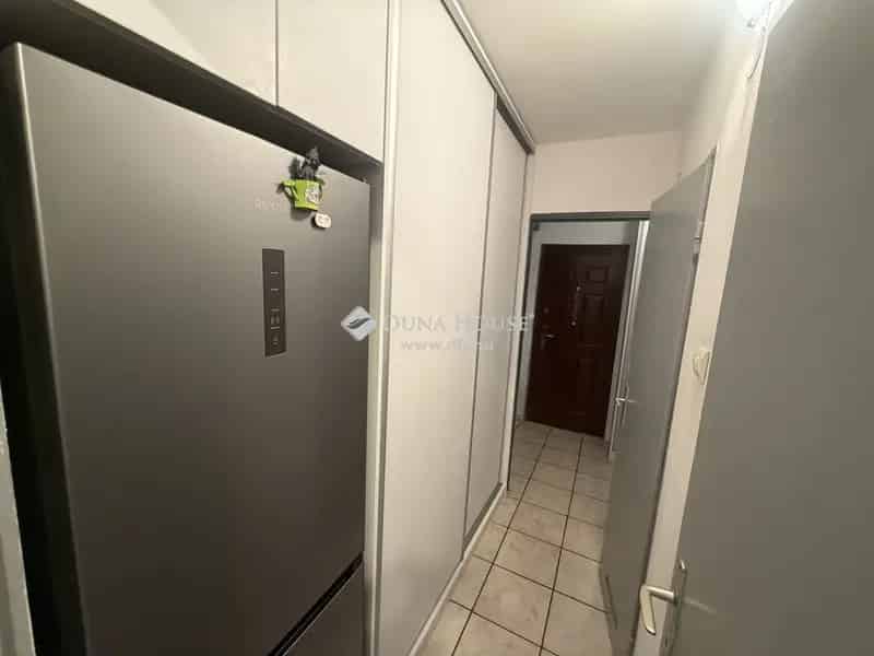 Zugló 50 nm-es 2 szobás panel lakás eladó