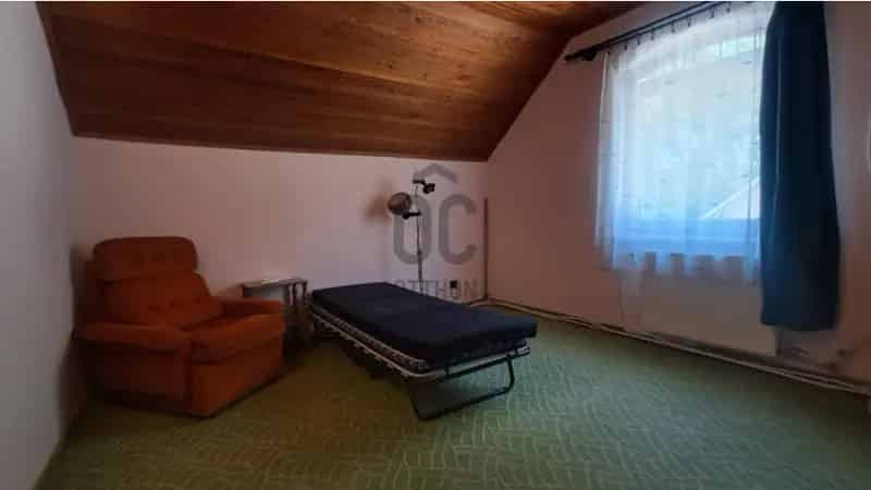 Debreceni családi ház eladó - 4 szoba, kert, napelem