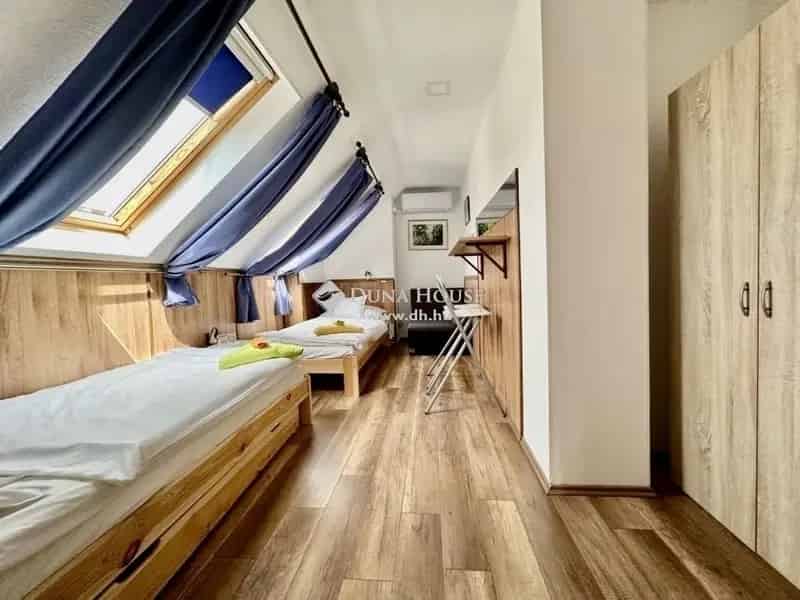 Abaligeti Panzió Eladó - 7 Szoba, 90 nm Lakás, Befektetés