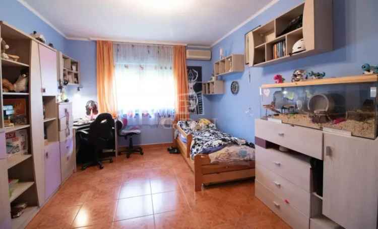 Tordasi 2 Lakásos Családi Ház Eladó