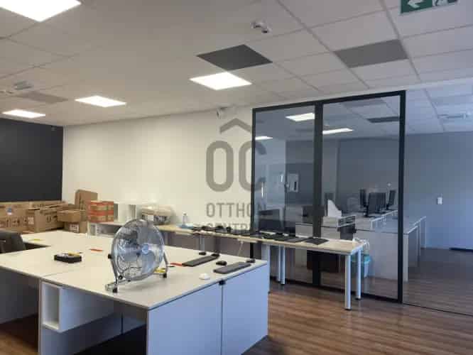 Győr Gyárváros 130m2 Üzlethelyiség Kiadó Irodaház