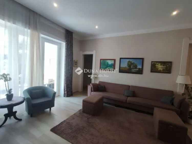 Kecskemét Villanegyed exkluzív villa eladó 195 nm 978 nm telekkel