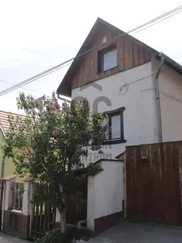 Pomáz eladó családi ház panorámával H499887