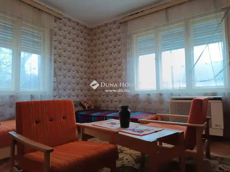 Buzsák Balaton közeli családi ház eladó 2094nm telken kút melléképületekkel