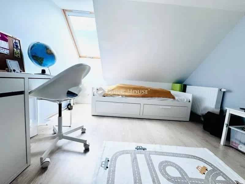 Fiatalos 3 hálószobás Patacsi lakás alacsony rezsivel