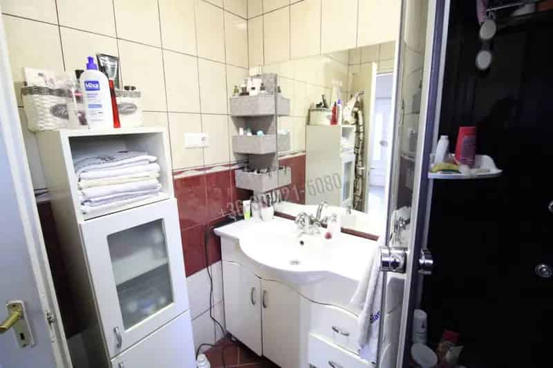 Ház Kiadó , Dunakeszi járás, Közép-Magyarország