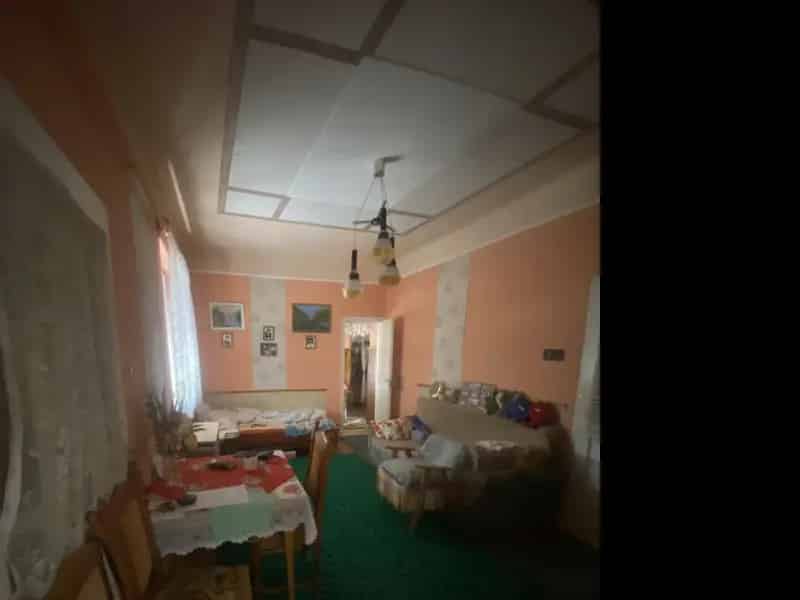 Ramocsaháza családi ház eladó - 3 szoba, melléképületek