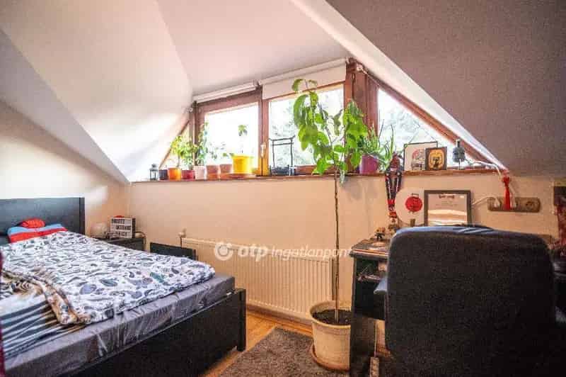 Fóti panorámás családi ház eladó nagy telekkel