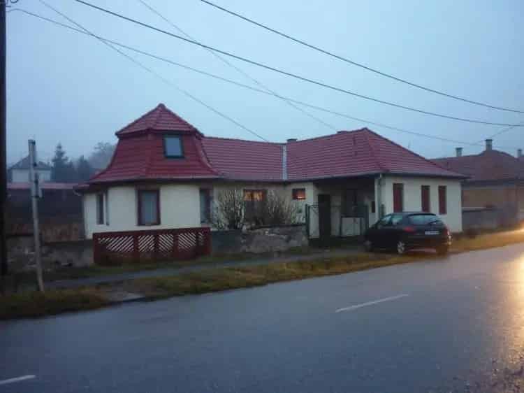 Eladó ház Szerencsen 2 hálószoba 3 fürdőszoba 180m2 1064m2 telekkel