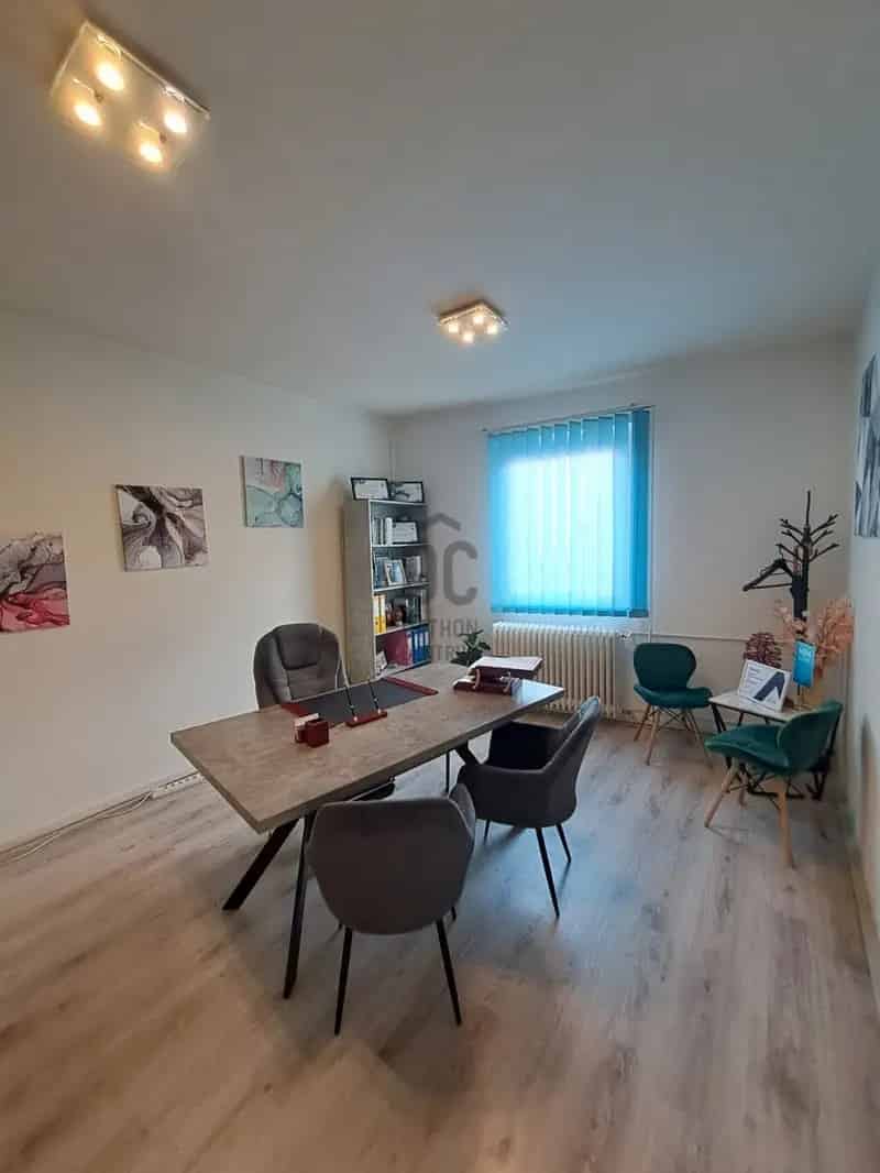 Üzleti célú Kiadó , Debreceni járás, Alföld és Észak