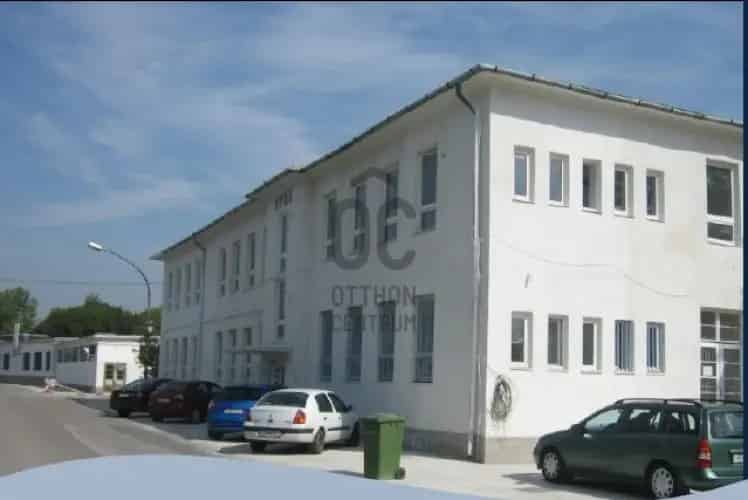 Törökbálinti Irodaépület és Műhelycsarnok Eladó