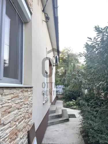 Budapest XVIII kerület családi ház eladó üzlethelyiséggel