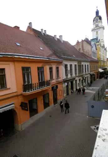 Pécs Belvárosi Nagy Iroda Komplexum Eladó