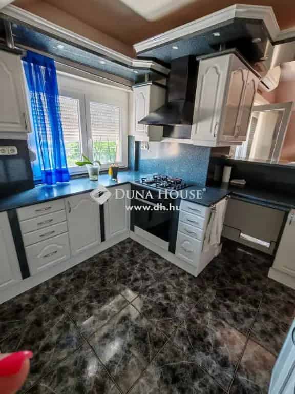 Családi ház eladó Nemesvámoson 1752m2-es telken