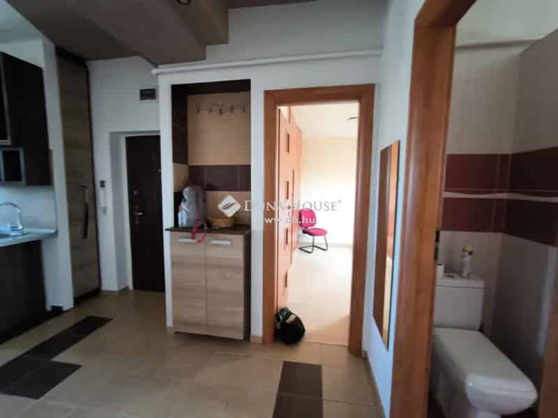 Debrecen belváros 81 nm-es lakás eladó